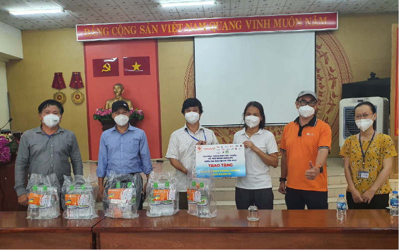 Chúng tôi đã đồng hành “2000 túi thuốc hỗ trợ bệnh nhân F0” trên địa bàn Quận Tân Phú